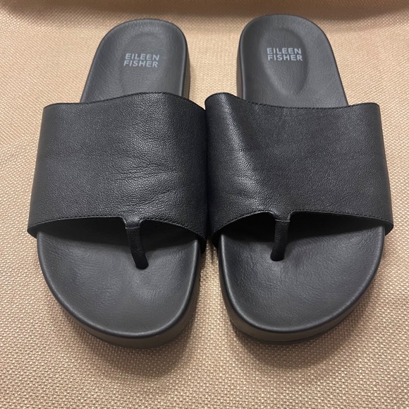 EILEEN FISHER Black leather Slide, Size 7, Good condition - Picture 7 of 9